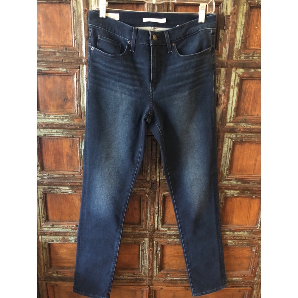 Levi’s 311 Shaping Skinny Jeans